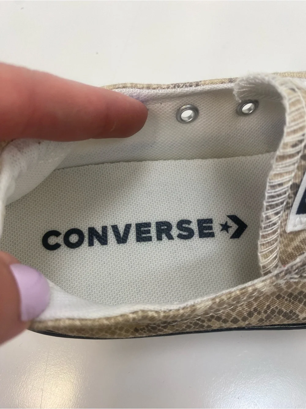 Converse classic low